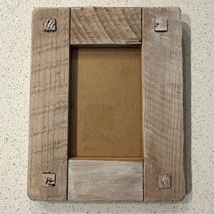 Demdaco 4x6” wood picture frame, beach decor